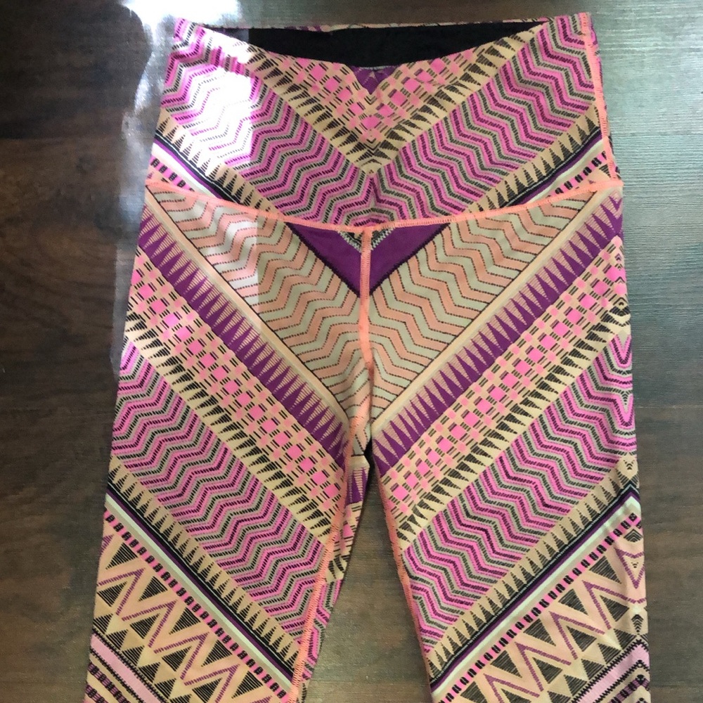 Various workout clothes, $10 each item or less. - Picture 7 of 8